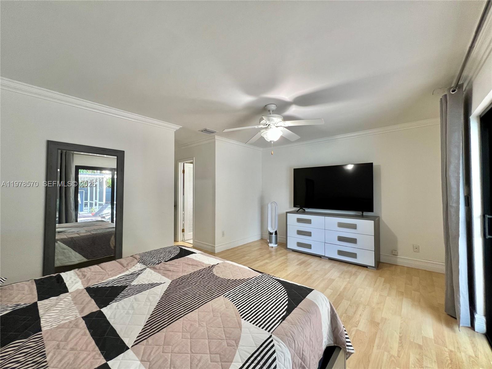 SHORES CALUSA - Residential