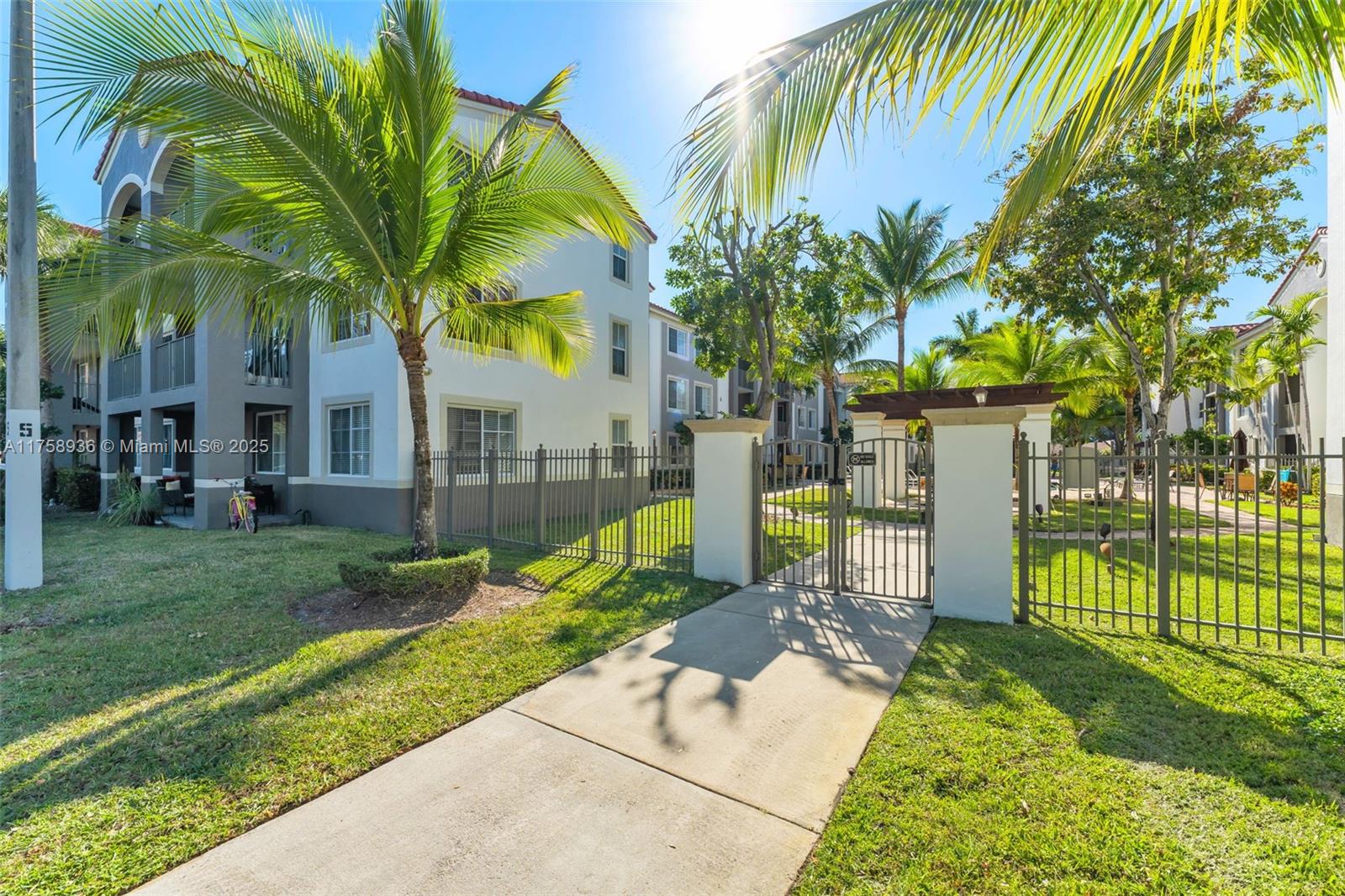 Property for Sale at 6831 Sw 44th St 112, Miami, Broward County, Florida - Bedrooms: 3 
Bathrooms: 2  - $450,000