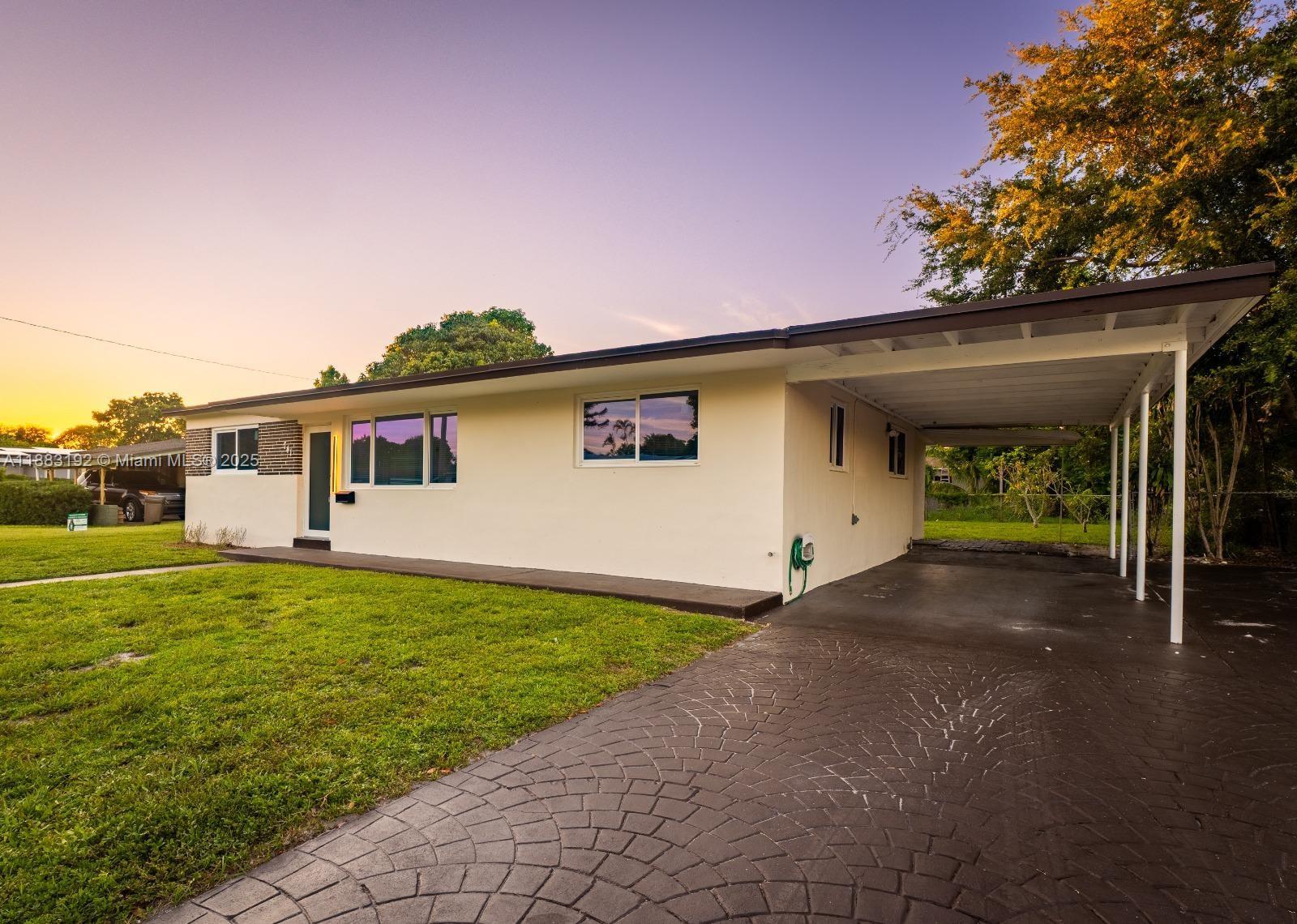 NORWOOD 4TH ADDN - Residential Lease