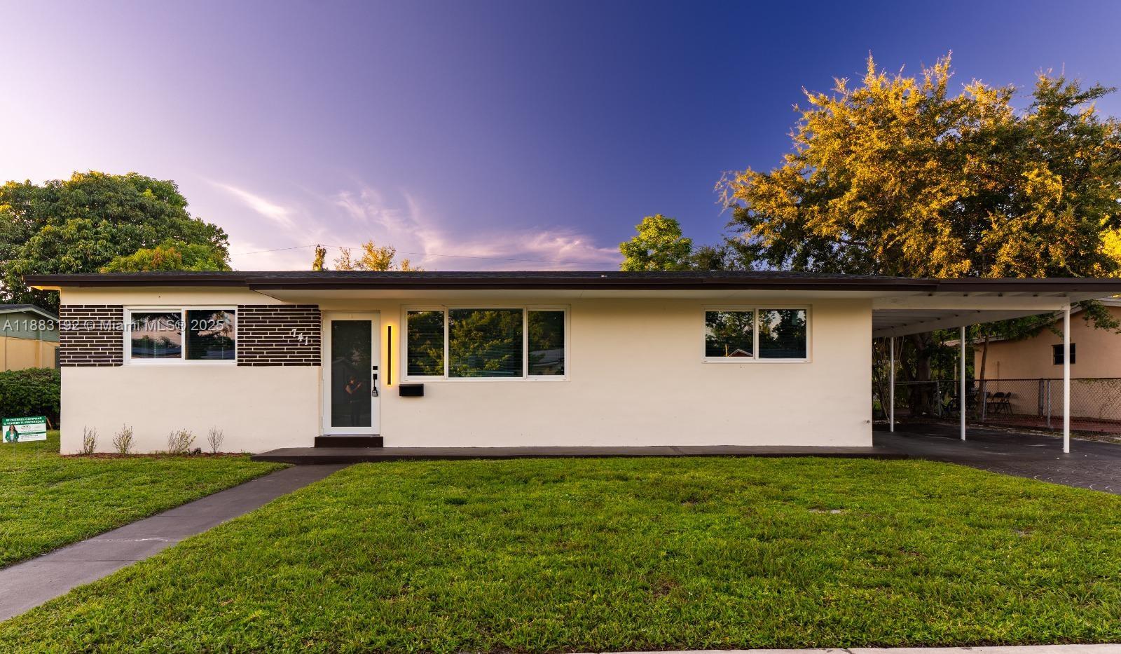 NORWOOD 4TH ADDN - Residential Lease