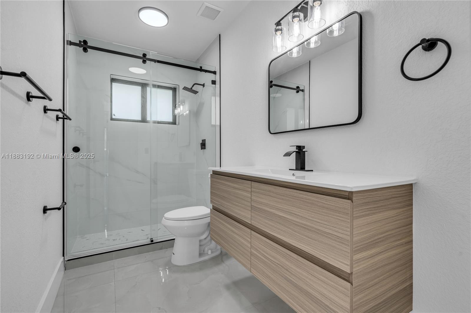 NORWOOD 4TH ADDN - Residential Lease