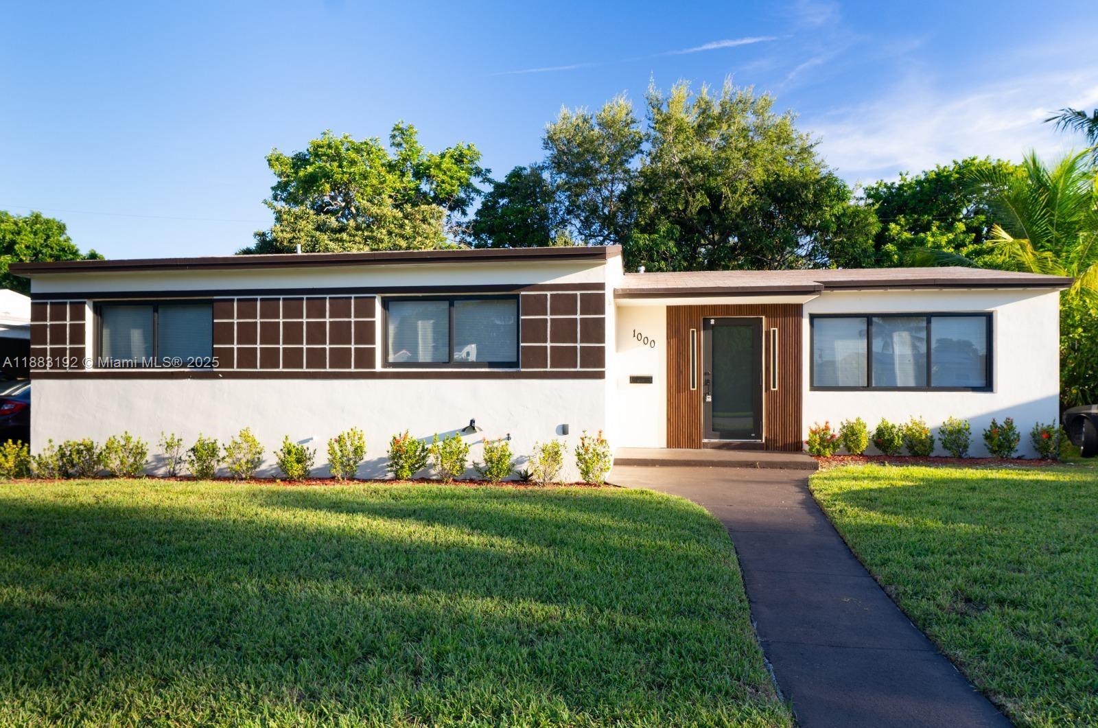 NORWOOD 4TH ADDN - Residential Lease