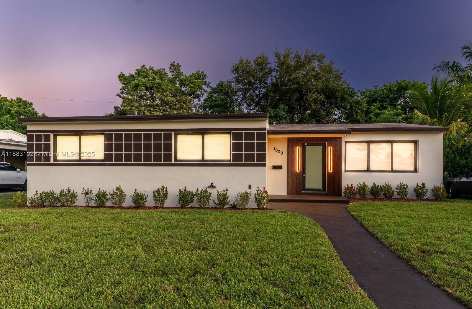 NORWOOD 4TH ADDN - Residential Lease