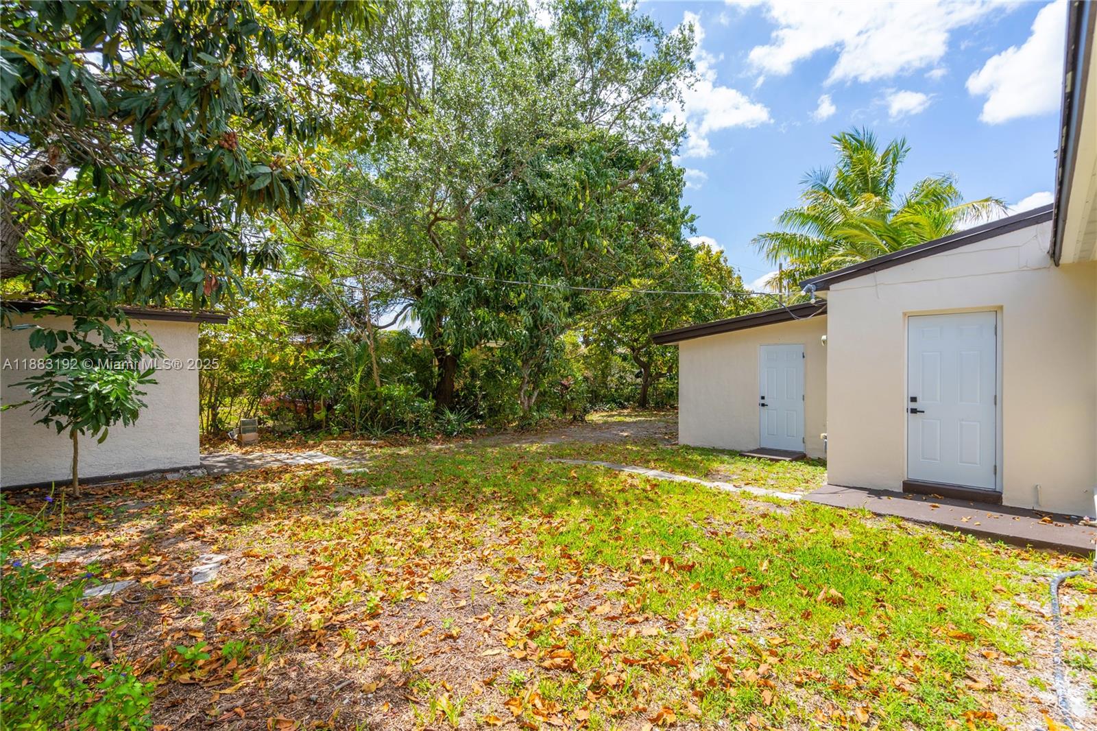 NORWOOD 4TH ADDN - Residential Lease
