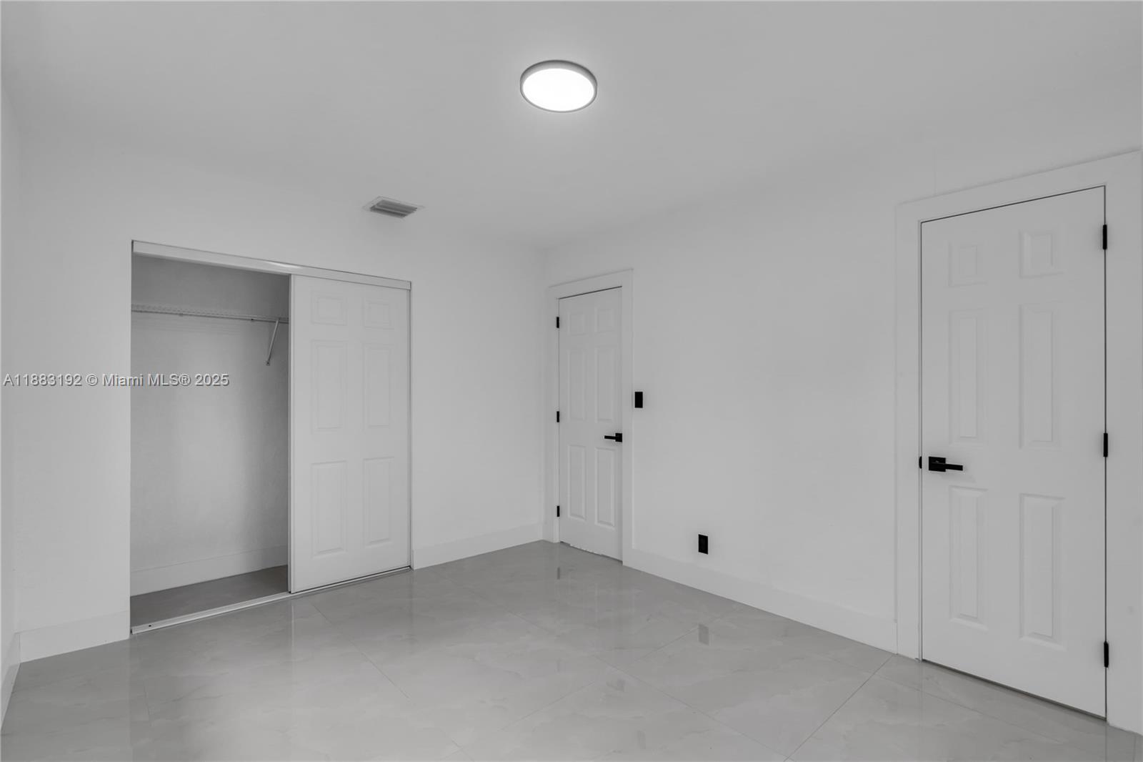 NORWOOD 4TH ADDN - Residential Lease