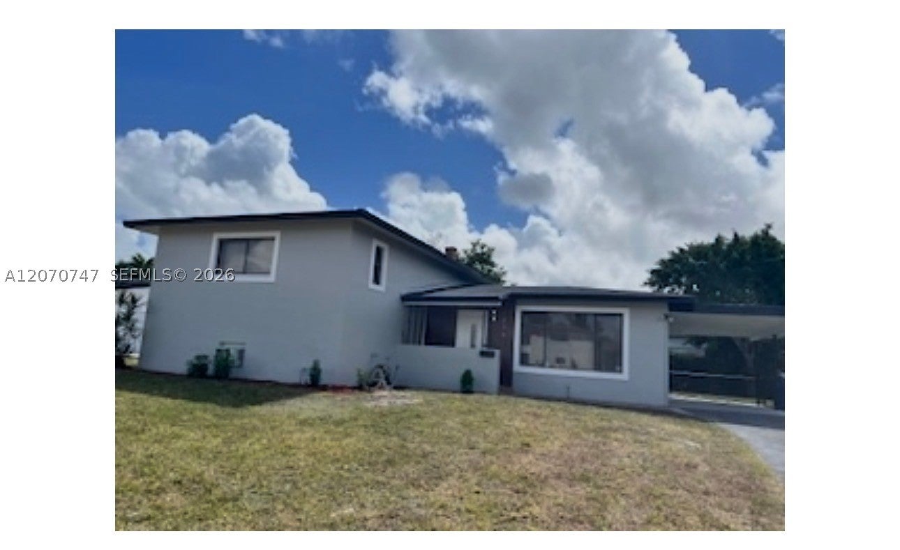 1230 NE 200th Ter