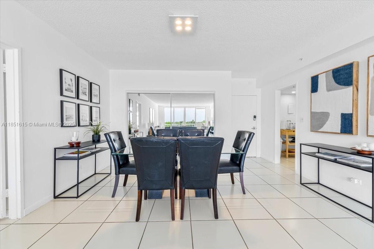 5601 Collins Ave 521