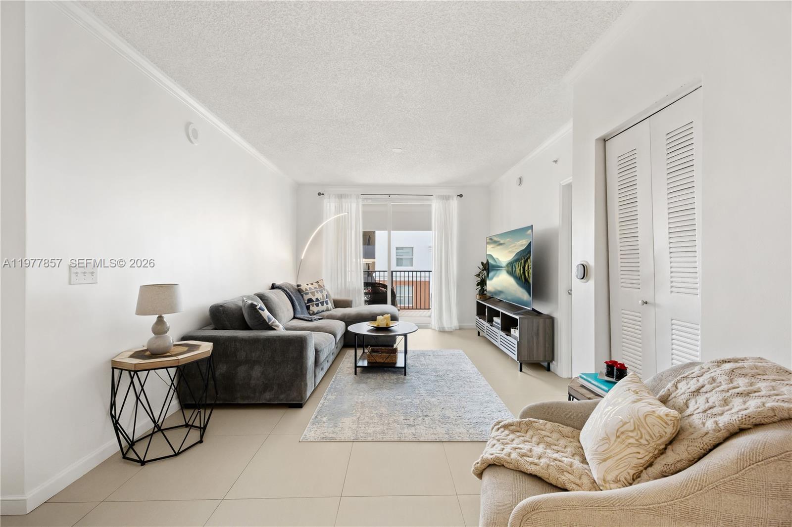 PORTO BELLAGIO CONDO - Residential