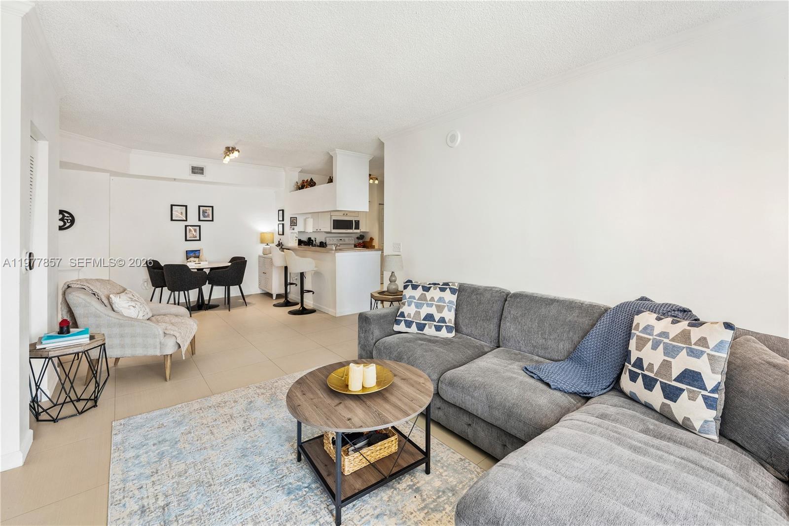 PORTO BELLAGIO CONDO - Residential