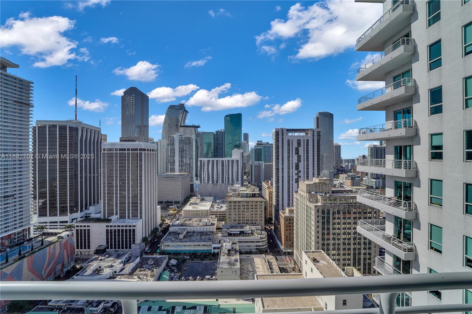 THE LOFT DOWNTOWN II COND - Residential