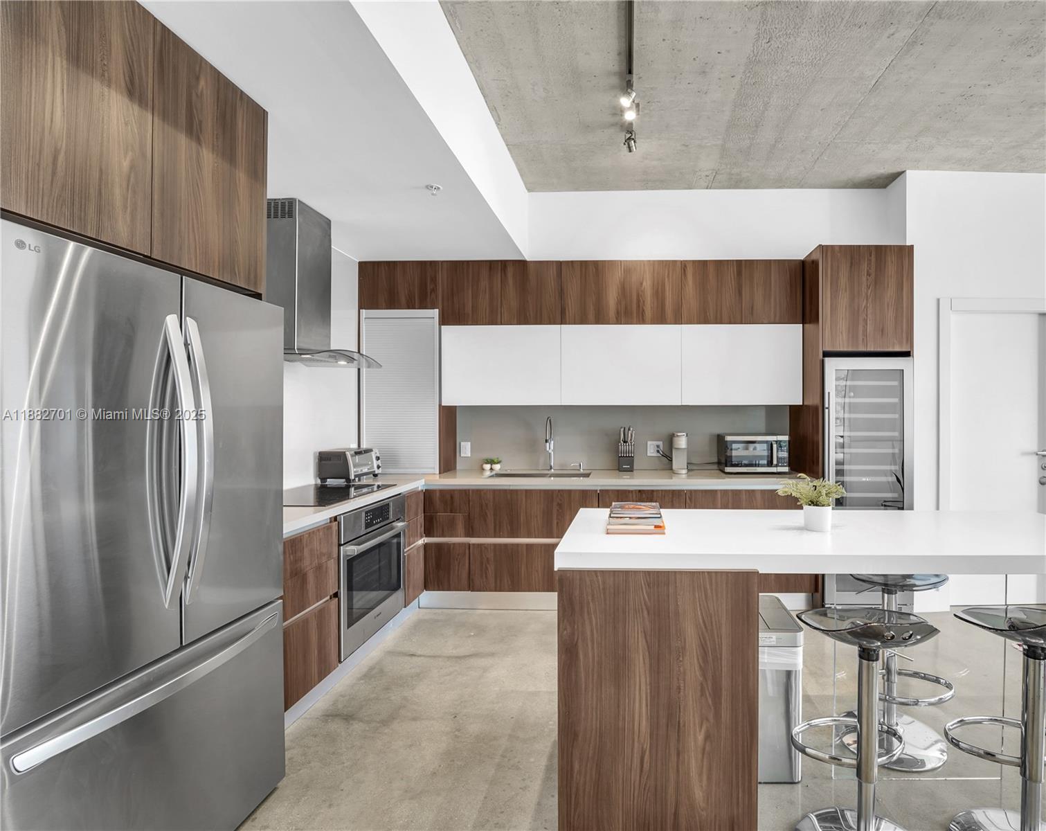 THE LOFT DOWNTOWN II COND - Residential