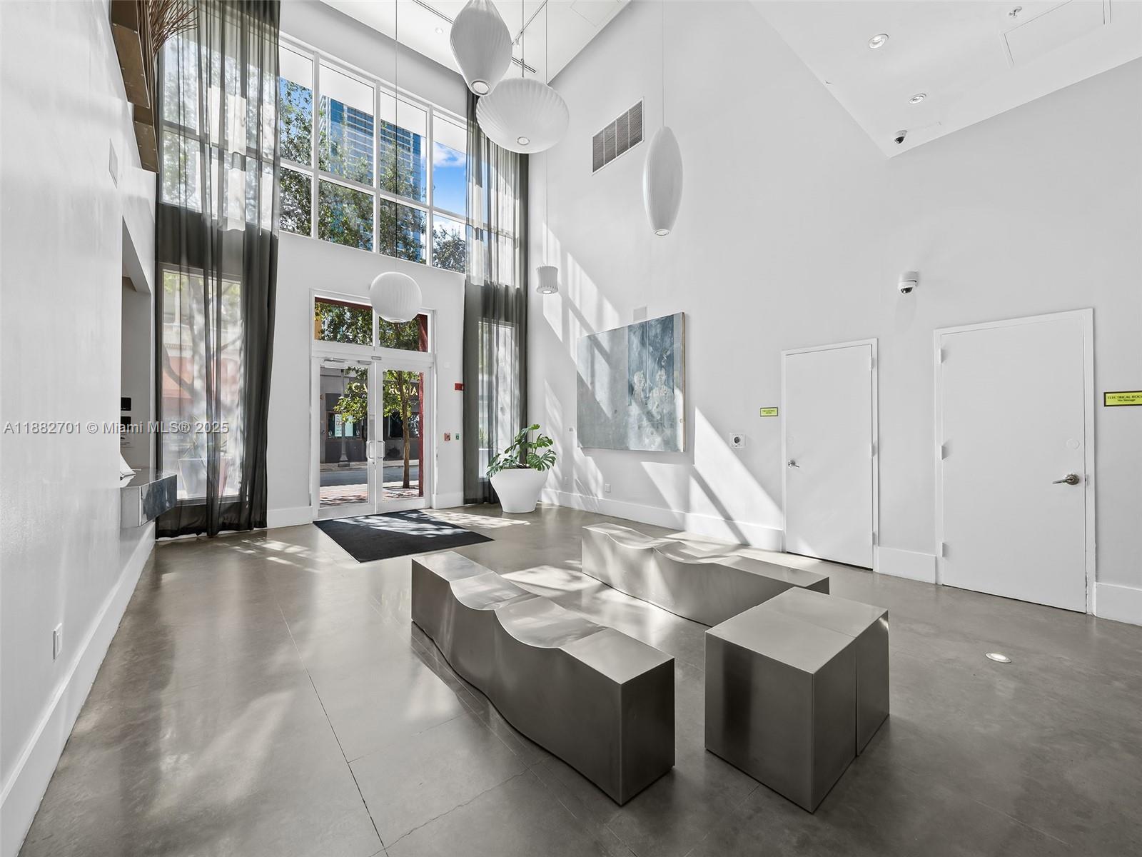 THE LOFT DOWNTOWN II COND - Residential