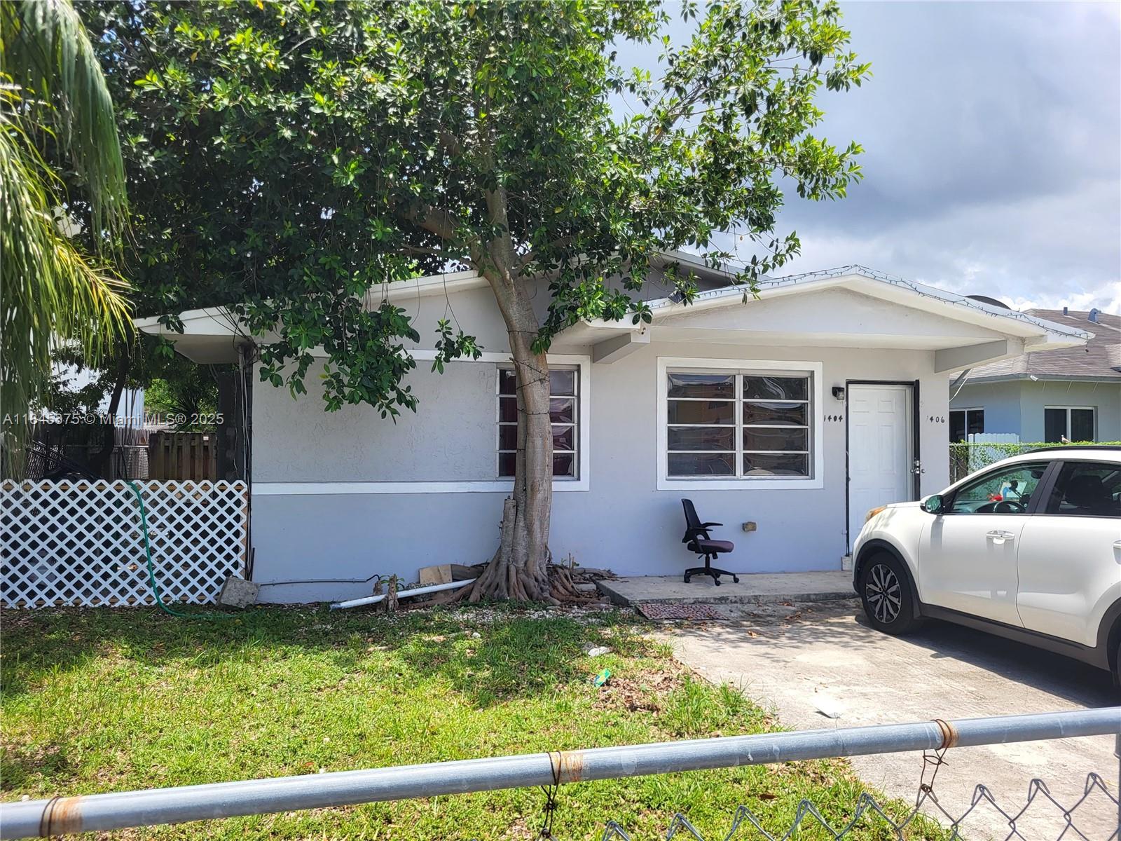 Updated 2 Bed / 1 Bath unit in the heart of Miami. New Kitchen, Spacious backyard and side yard, Tile Floors, freshly painted inside/out. Welcome to your new bright and comfortable property just steps from the Miami Design District and minutes to Wynwood, Midtown and Downtown, this location blends tranquility with unbeatable city access. The property features an open concept living area, updated kitchen with modern stainless-steel appliances and two well-sized bedrooms with plenty of natural light. Enjoy the privacy of your own entrance and the convenience of in-unit washer & dryer, cental AC and private gated parking. Call for more info!