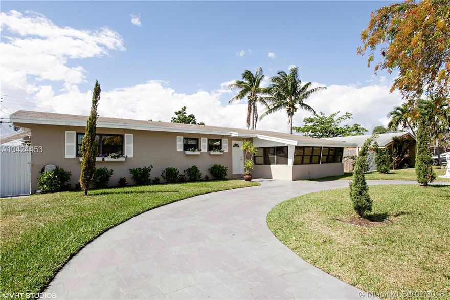 Welcome to 21200 26th Ave. Pull up to your front door using the circular drive. Enter your spacious foyer, great room area. Relax on your front Florida room, or your back screened-in patio. Both overlook perfectly manicured landscaping. The home is bright, with tile floors and an open floor plan. The property, inside and out, has been immaculately maintained. Come see for yourself!
All appliances, including the washer and dryer, will remain with the property. Seller is providing Buyer with a one year AHS home warranty from day of closing.
3 minutes from Adventura, and the Adventura​​‌​​​​‌​‌​​​‌‌​​​‌‌‌​​‌​​‌‌​​​​ Mall