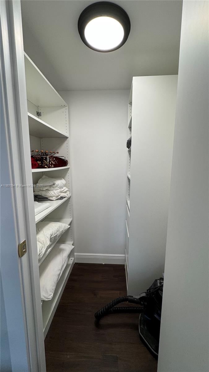 HEMISPHERES CONDO - Residential Lease