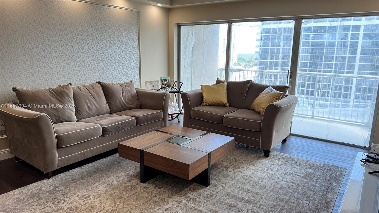 HEMISPHERES CONDO - Residential Lease