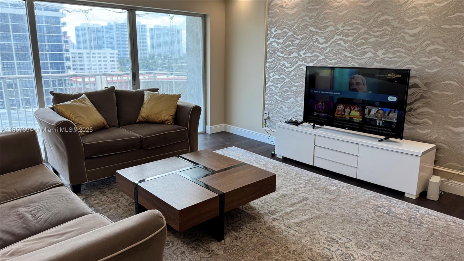 HEMISPHERES CONDO - Residential Lease