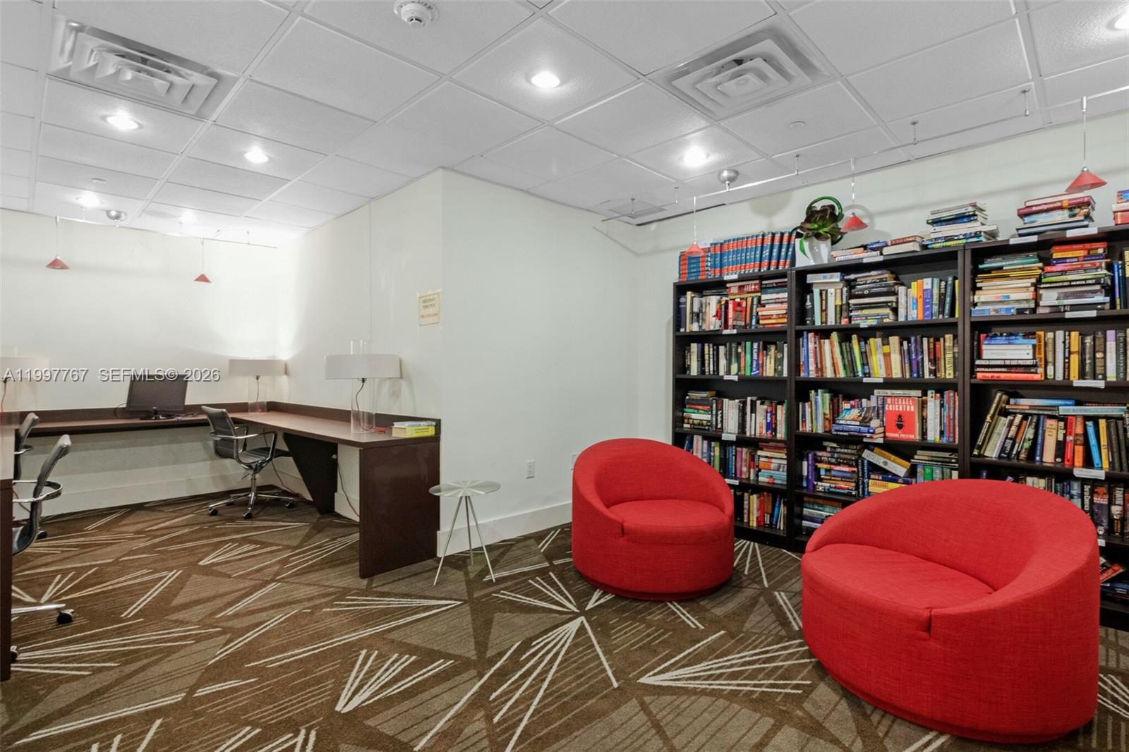 ARLEN BEACH CONDO - Residential