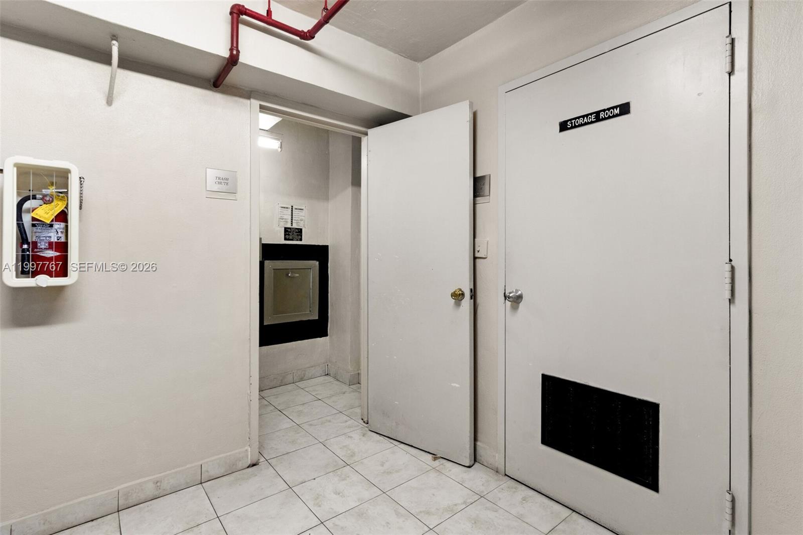 ARLEN BEACH CONDO - Residential