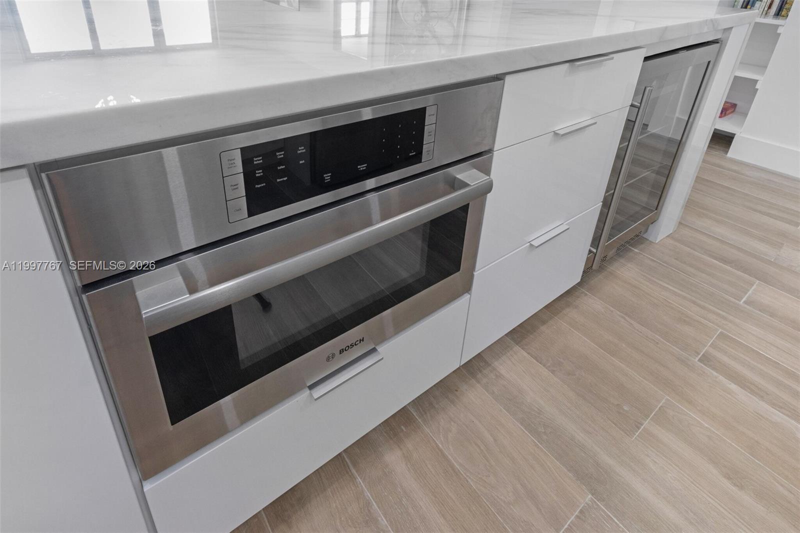 ARLEN BEACH CONDO - Residential