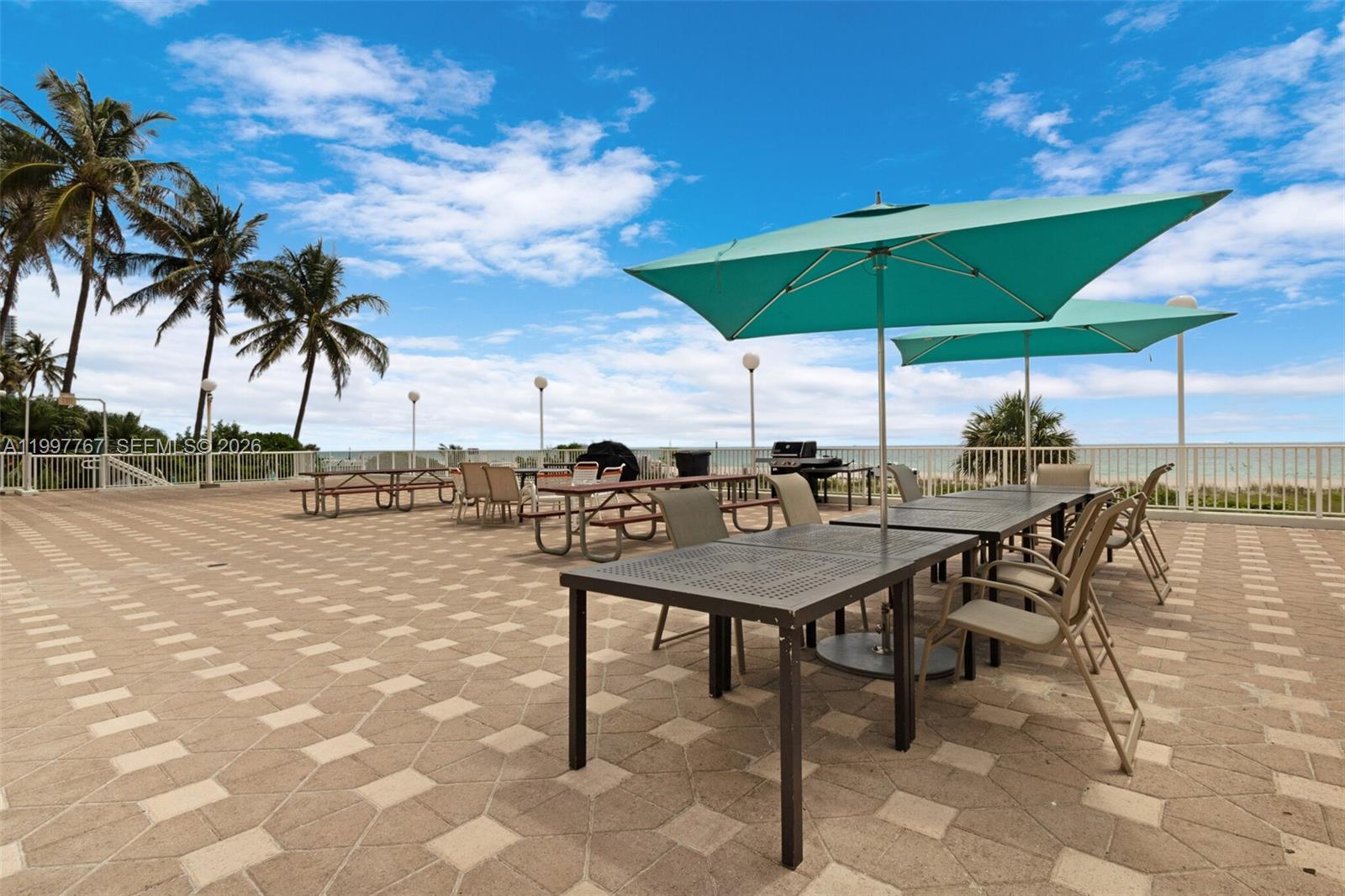 ARLEN BEACH CONDO - Residential
