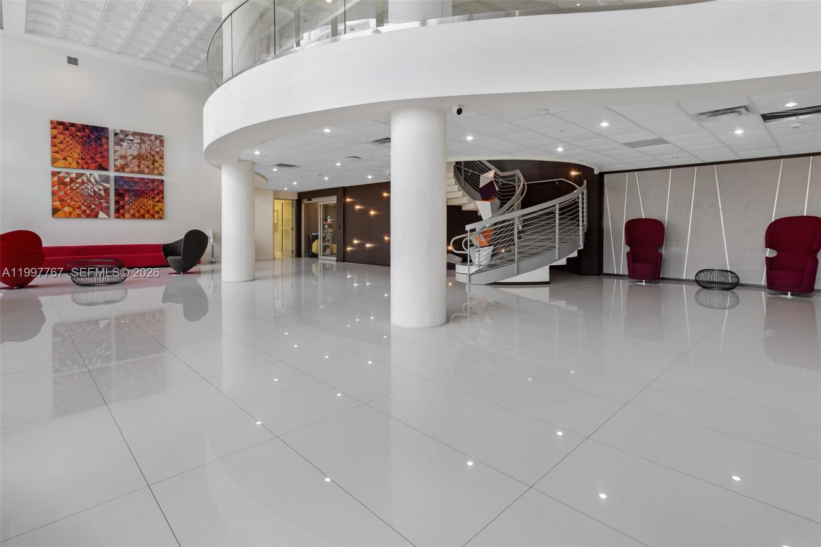 ARLEN BEACH CONDO - Residential