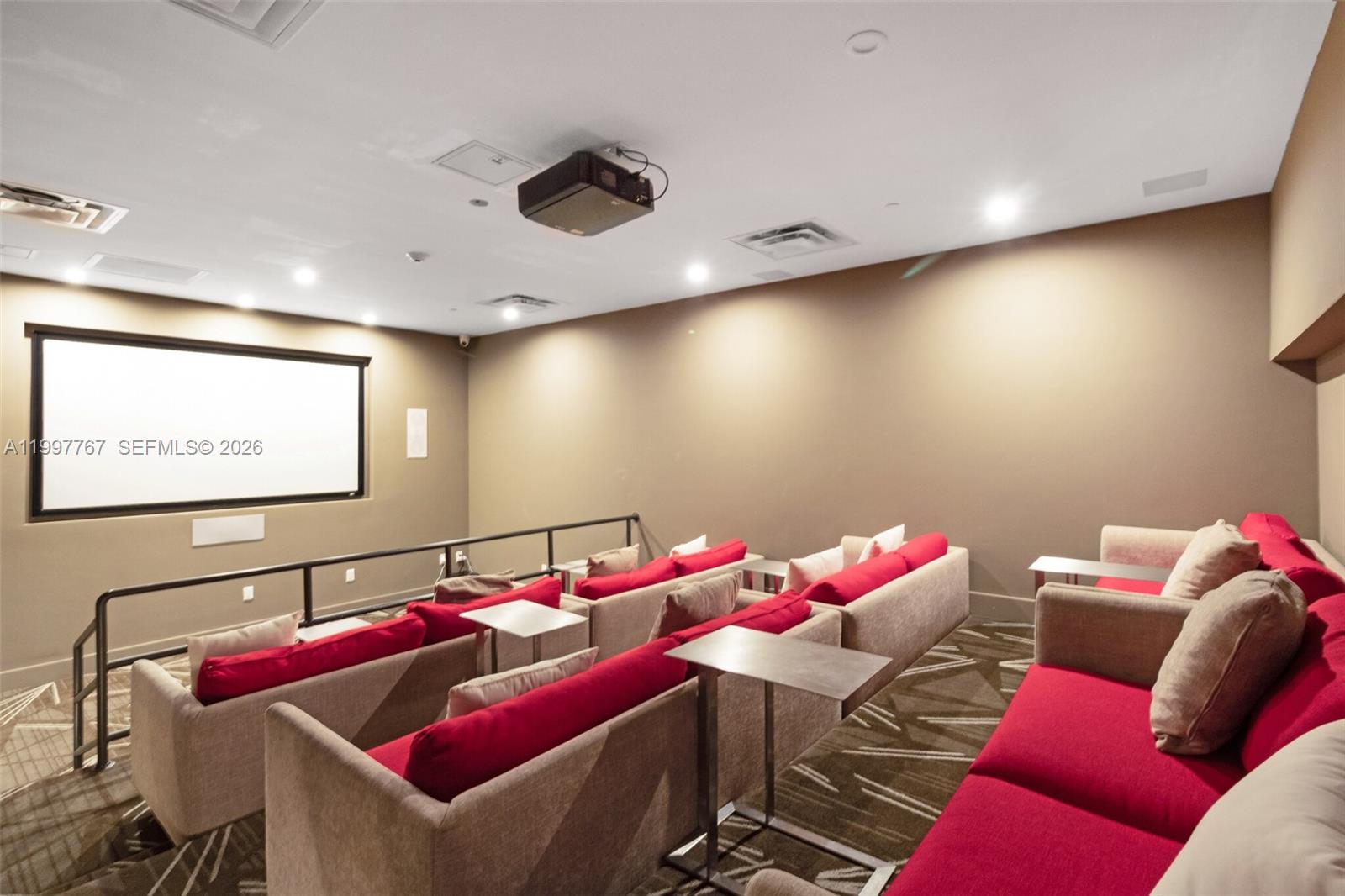 ARLEN BEACH CONDO - Residential