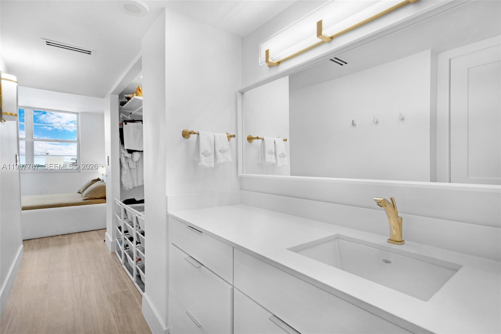 ARLEN BEACH CONDO - Residential