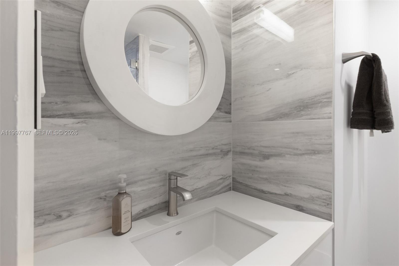 ARLEN BEACH CONDO - Residential