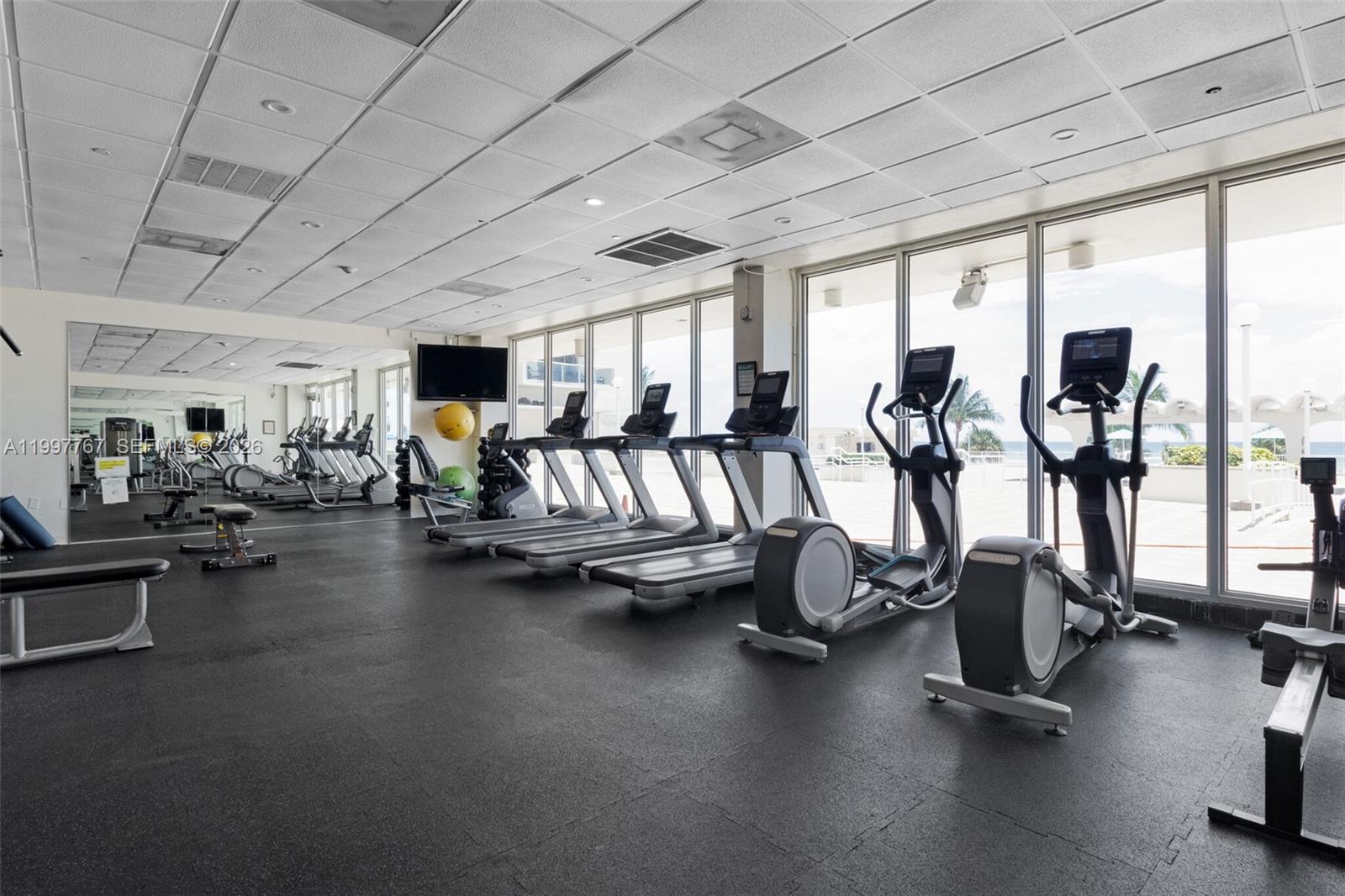 ARLEN BEACH CONDO - Residential