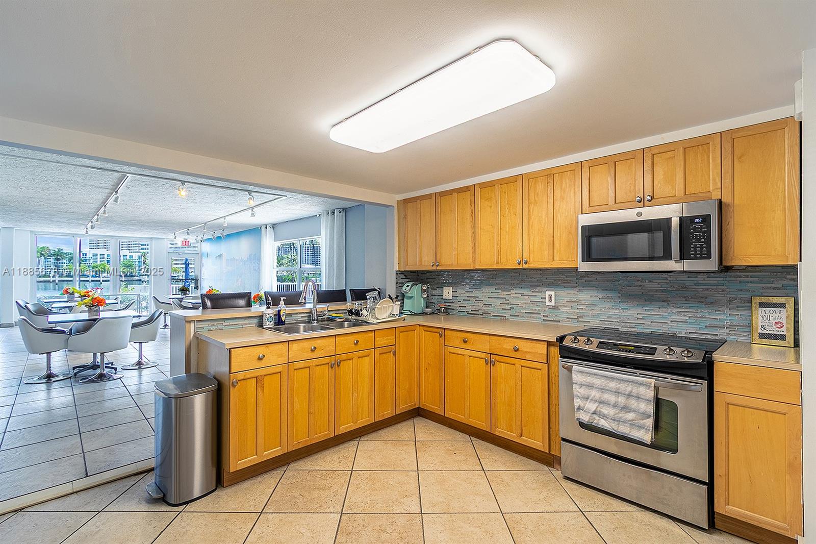 DORSEY ARMS CONDO - Residential Lease