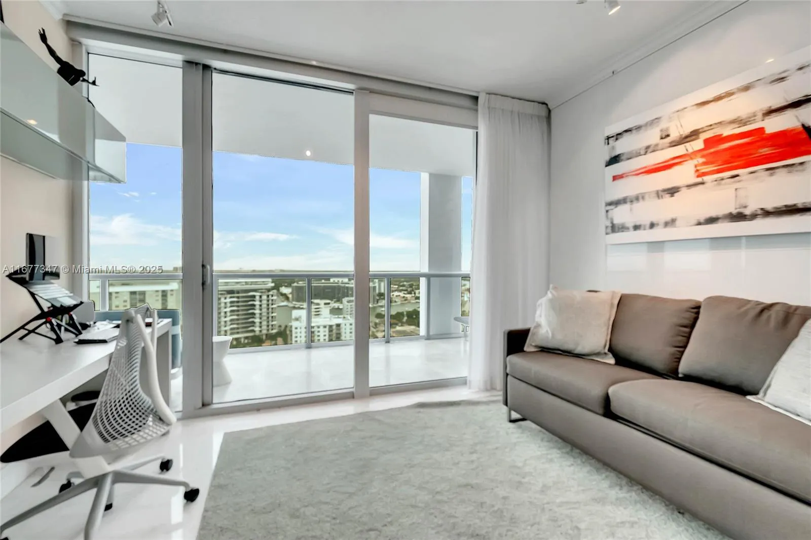 Miami Beach, Florida 33141, United States, 2 Bedrooms Bedrooms, ,2 BathroomsBathrooms,Residential,Active,38298
