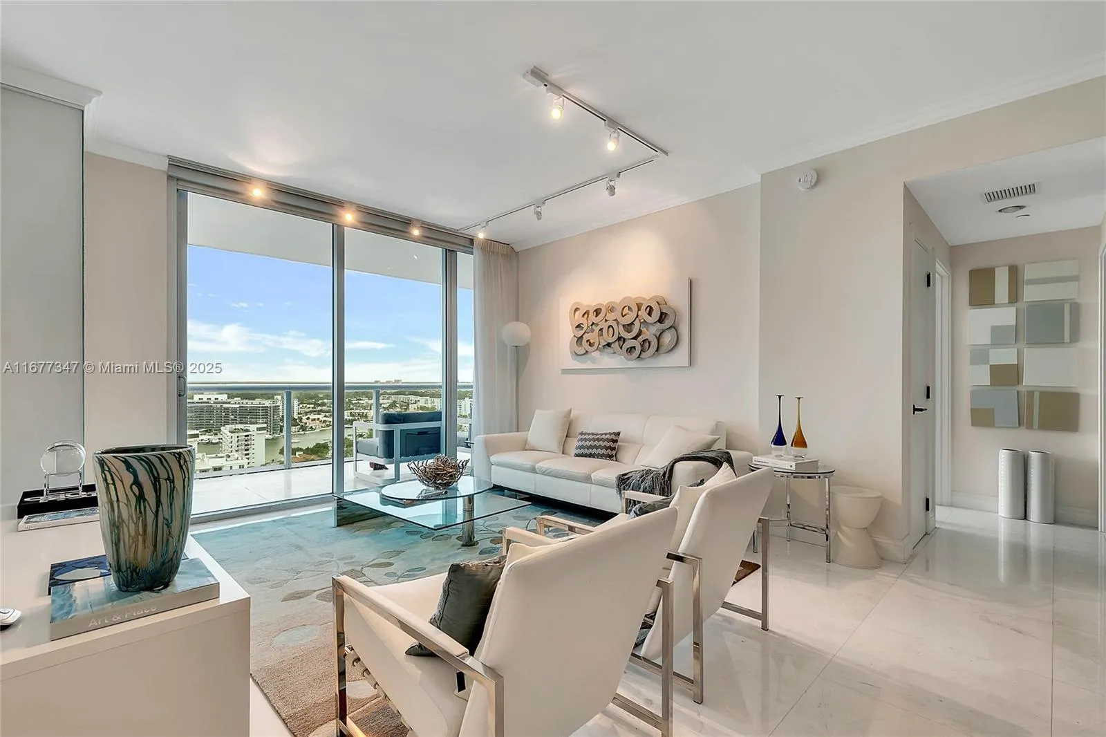 Miami Beach, Florida 33141, United States, 2 Bedrooms Bedrooms, ,2 BathroomsBathrooms,Residential,Active,38298