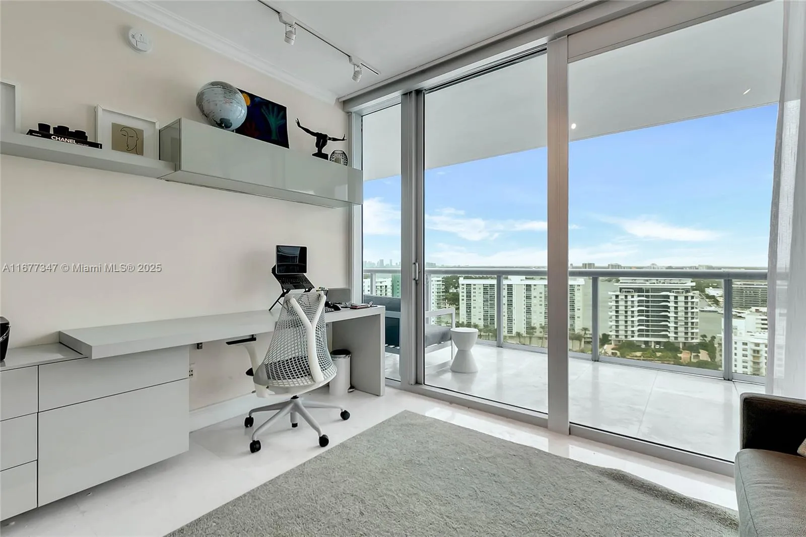 Miami Beach, Florida 33141, United States, 2 Bedrooms Bedrooms, ,2 BathroomsBathrooms,Residential,Active,38298