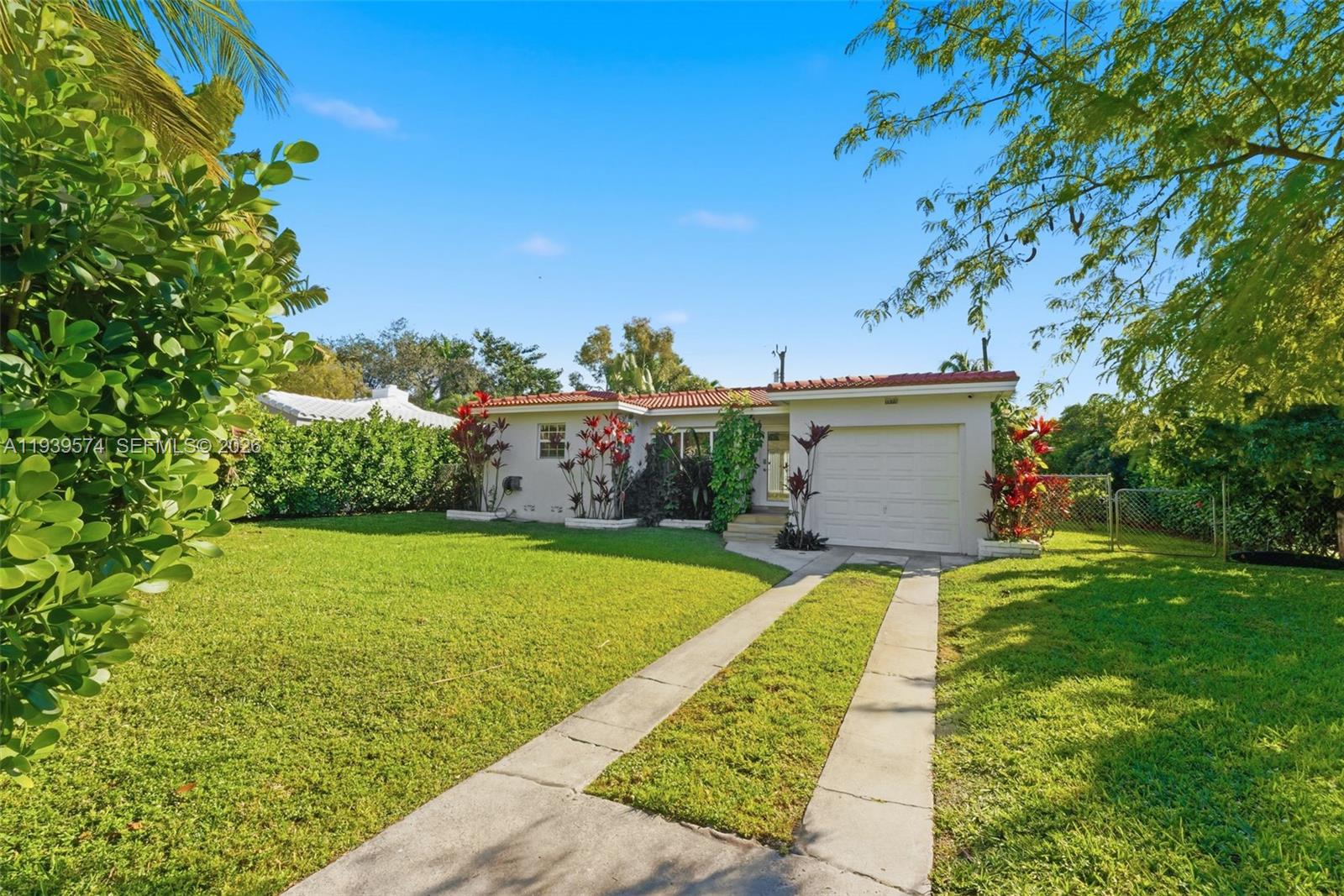 SUNSET TRAILS NO 2 - Residential Lease