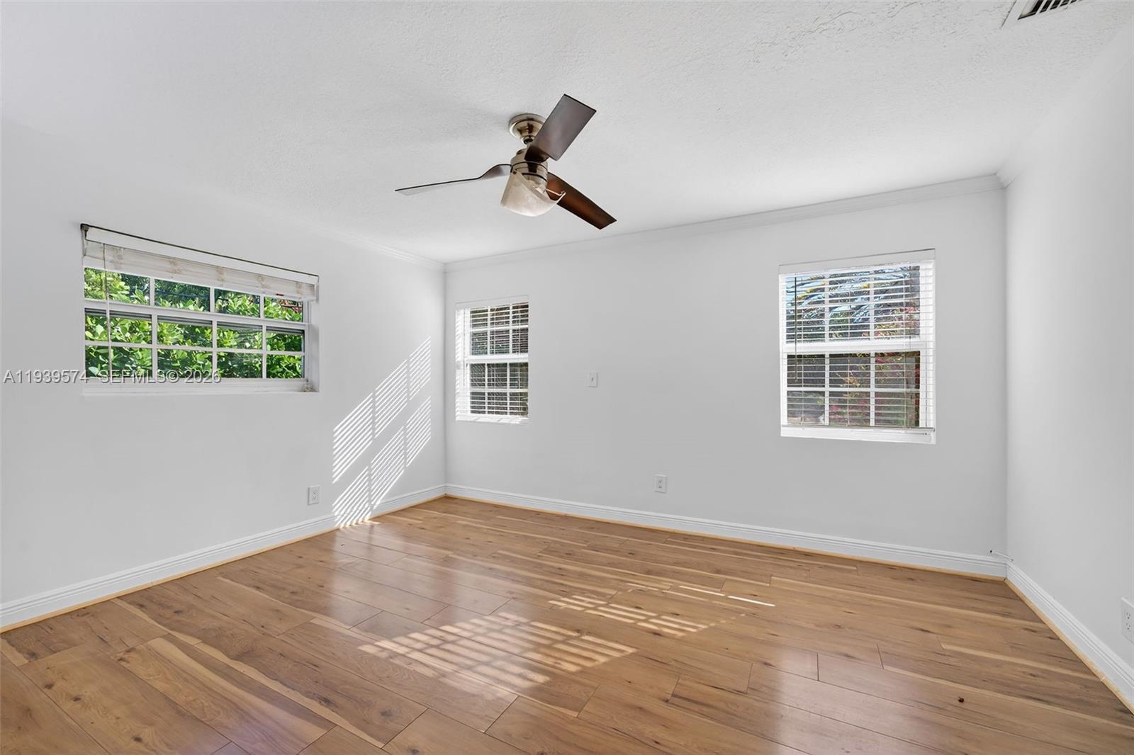 SUNSET TRAILS NO 2 - Residential Lease