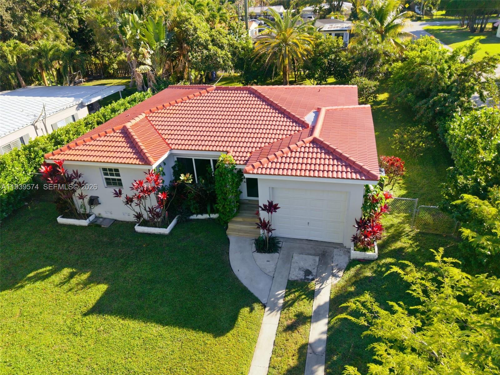 SUNSET TRAILS NO 2 - Residential Lease