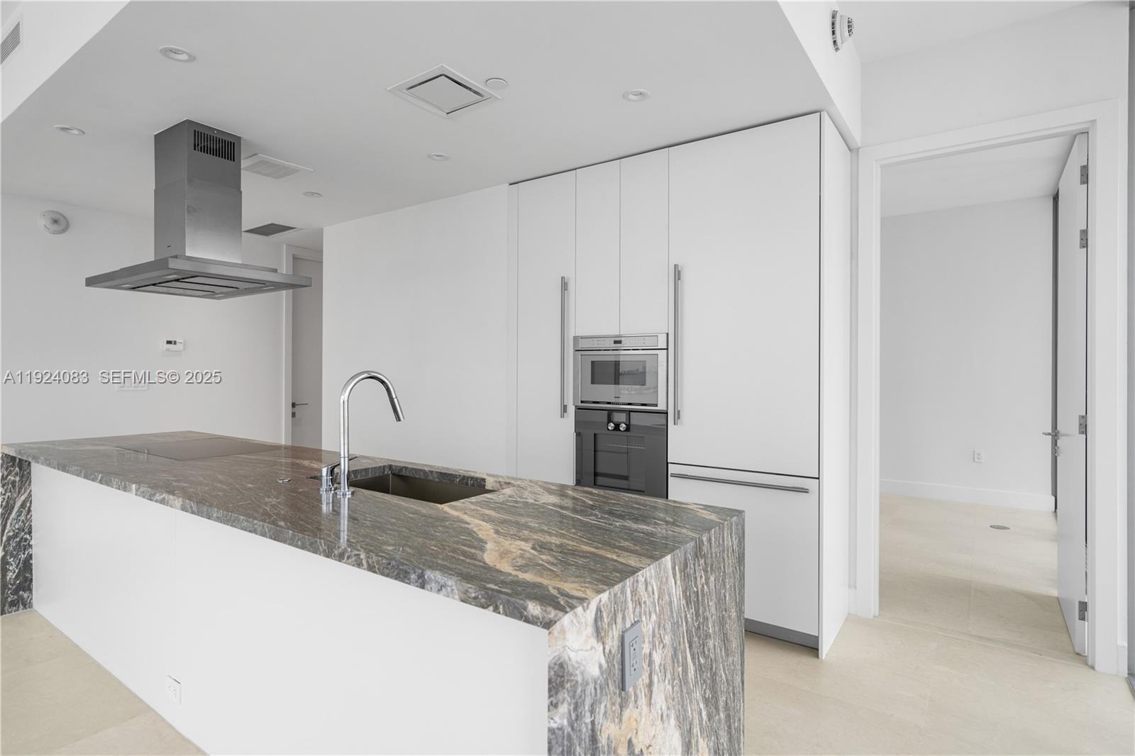 700 NE 26th Ter 1406