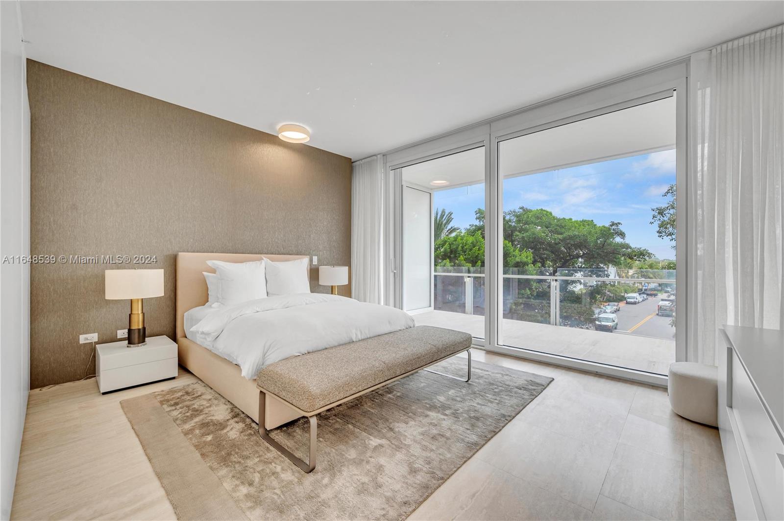 SURF CLUB CONDO - Residential