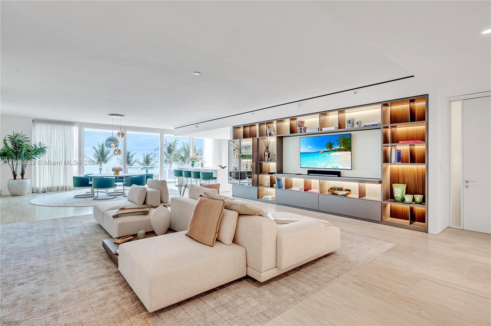 SURF CLUB CONDO - Residential