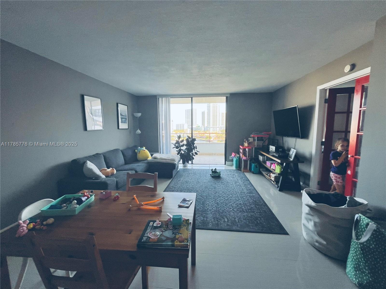 OLYMPUS CONDO PHASE - Residential