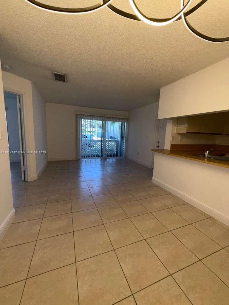 ANTIGUA AT CNTRY CLUBOF M - Residential Lease