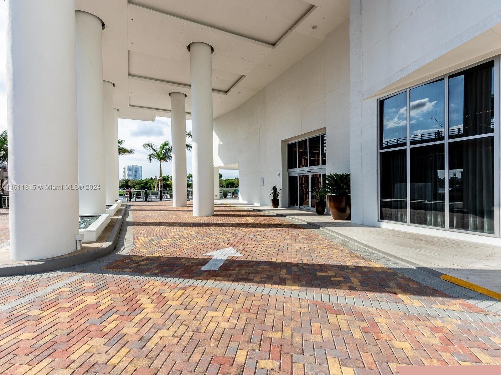 4010 SOUTH OCEAN CONDO HO - Residential
