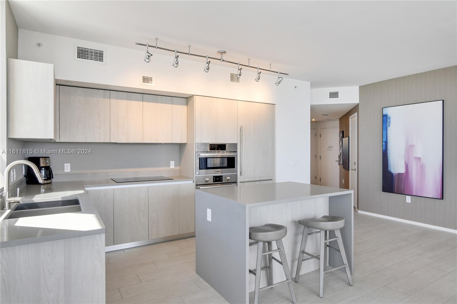 4010 SOUTH OCEAN CONDO HO - Residential