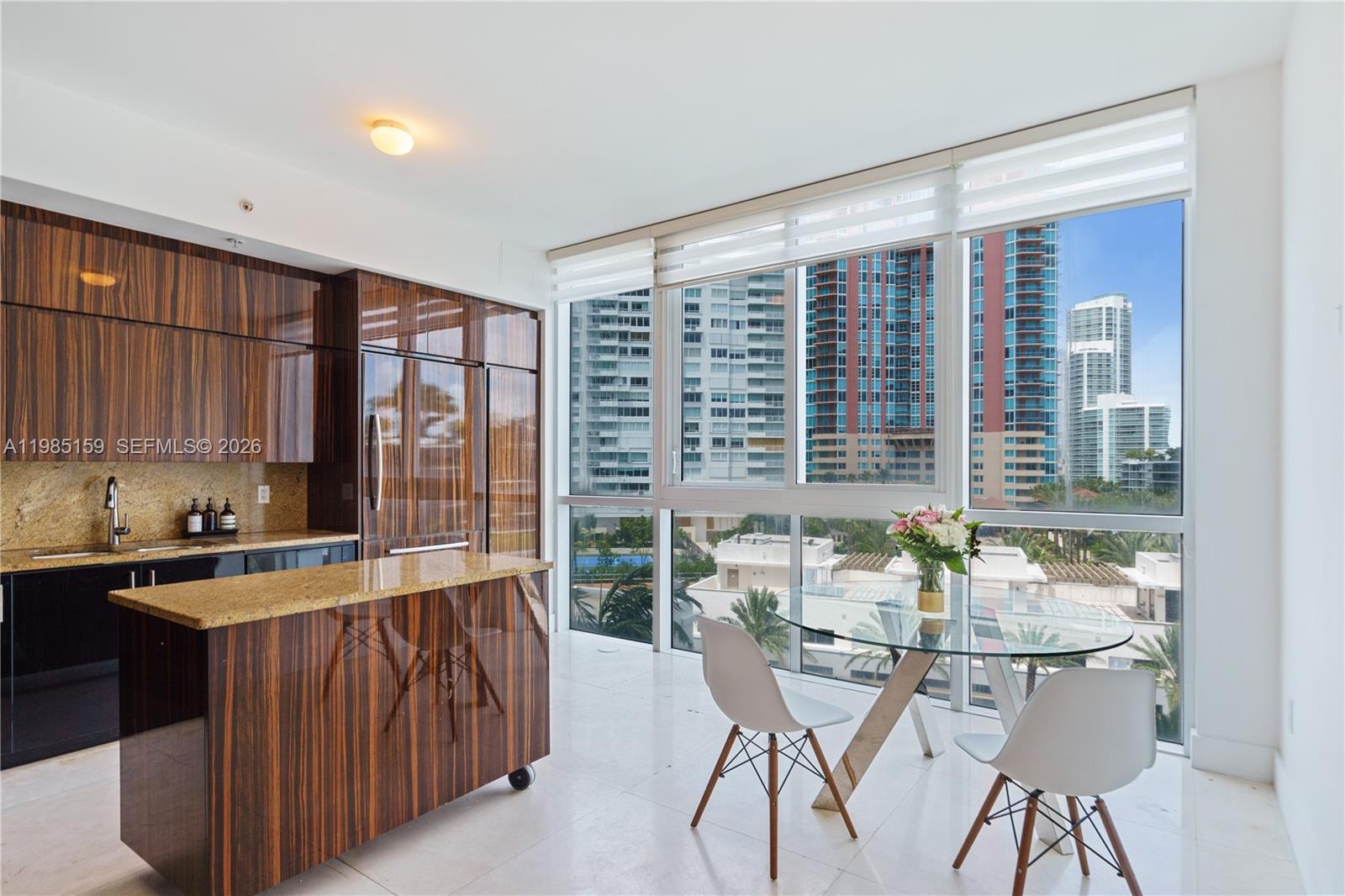 CONTINUUM ON SOUTH BEACH - Residential Lease