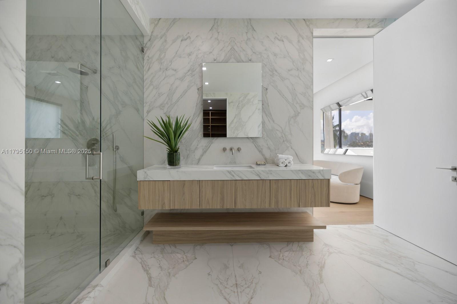 DI LIDO ISLAND - Residential