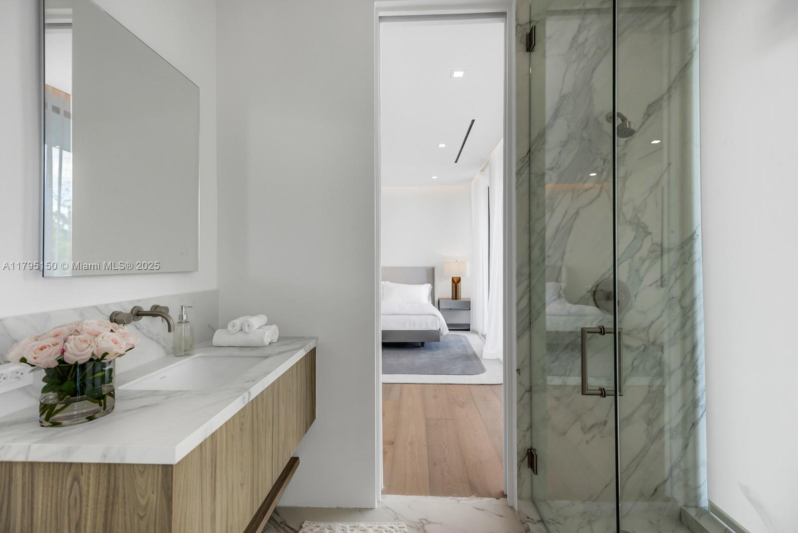 DI LIDO ISLAND - Residential