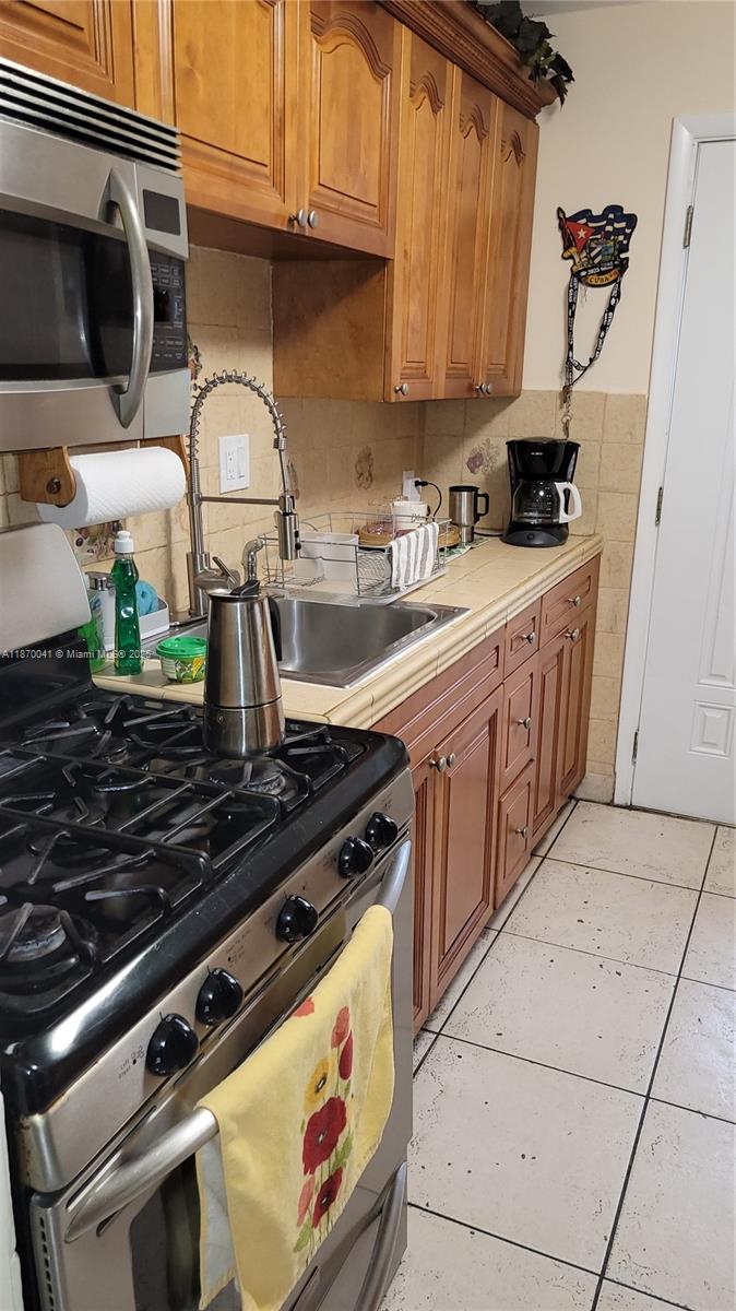 RO-MONT SOUTH CONDO MNPQ - Residential