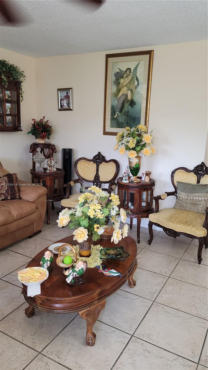 RO-MONT SOUTH CONDO MNPQ - Residential