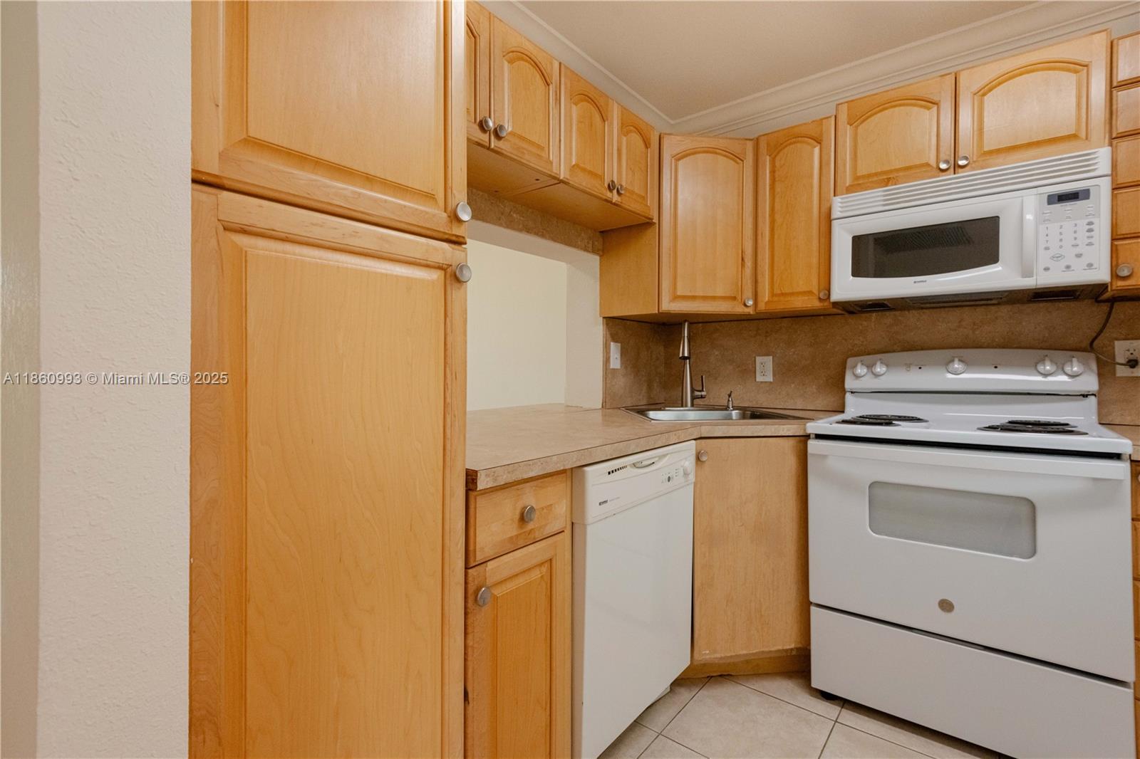 9420 Poinciana Pl 210